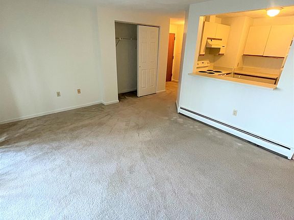 5th image of 410 Washington St APT 13