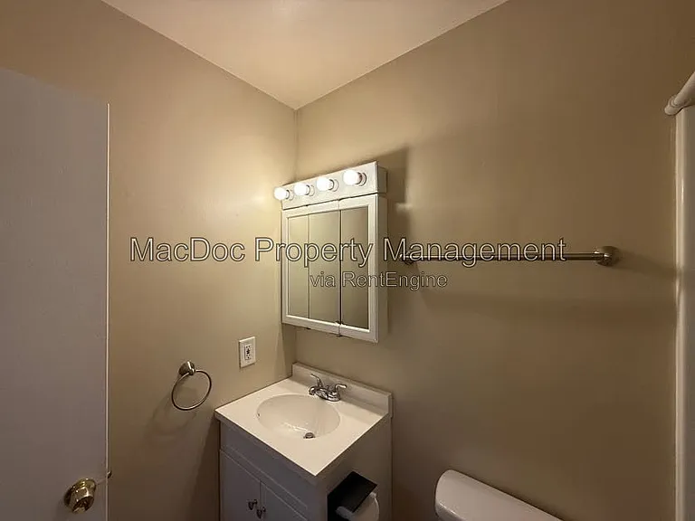 14611 Earlham Ct — Photo 24