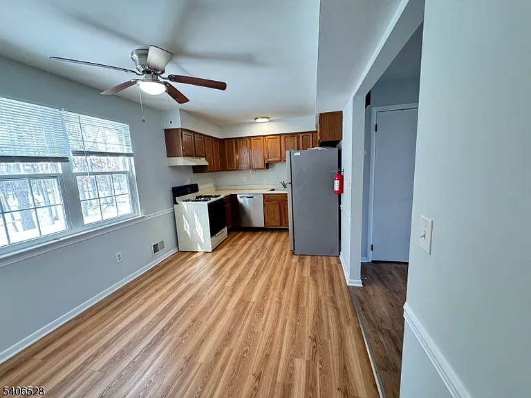 15C Hanover Sq #C — Photo 1