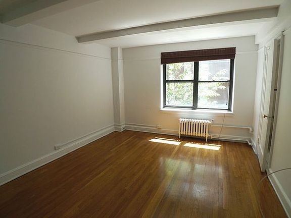 4th image of 117 E 77th St APT 6B