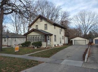 718 Crawford Ave, Ames, IA 50010