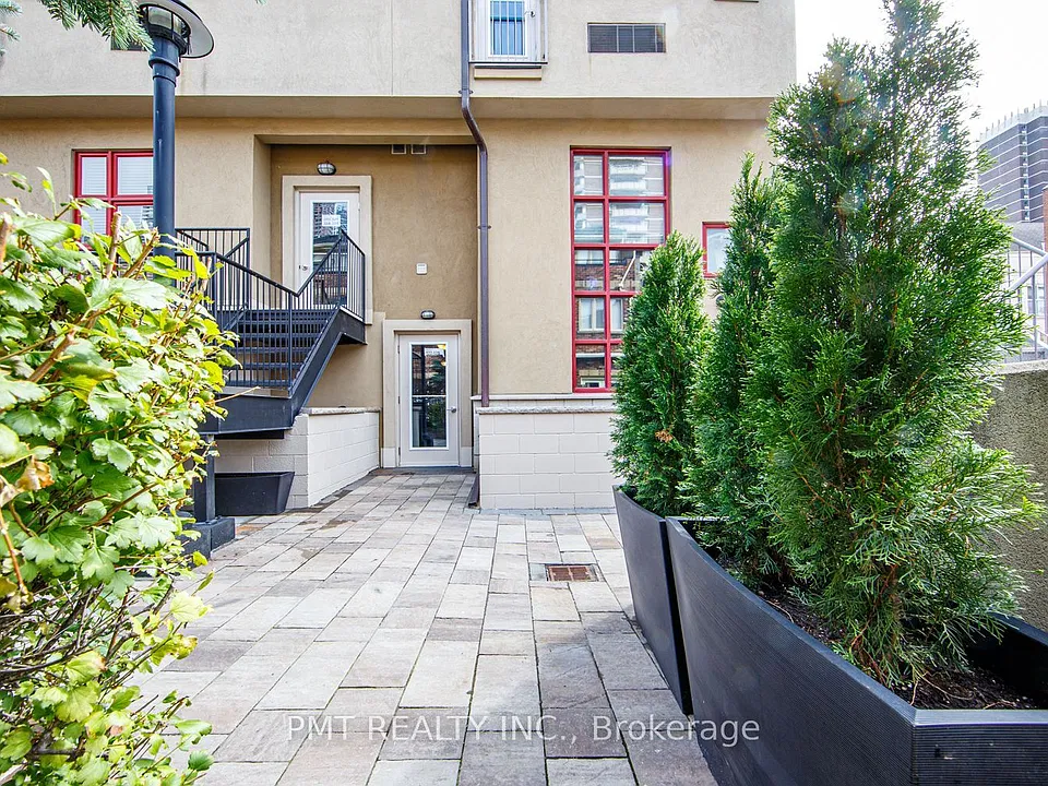 21 Earl St #124