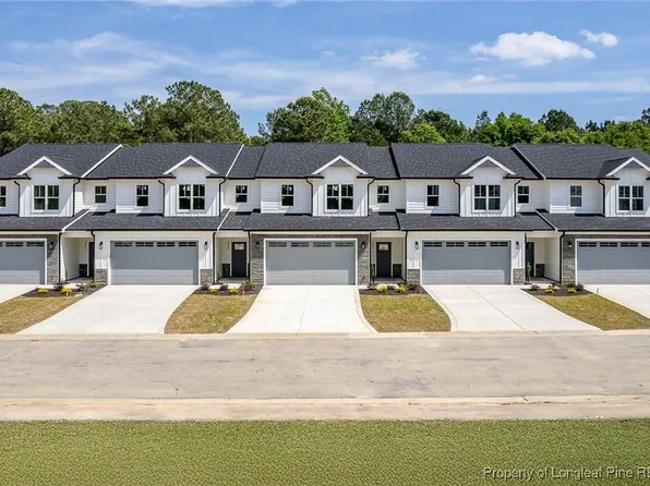 3026 Candlelight Dr, Fayetteville, NC 28311