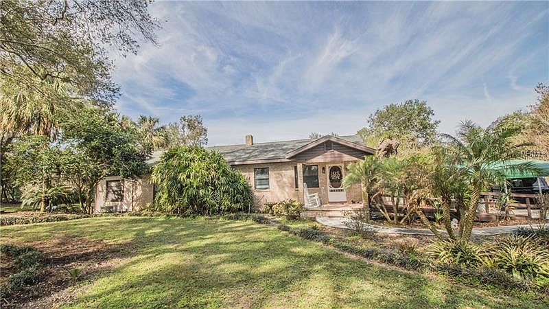 1st image of 2555 Oak Dr