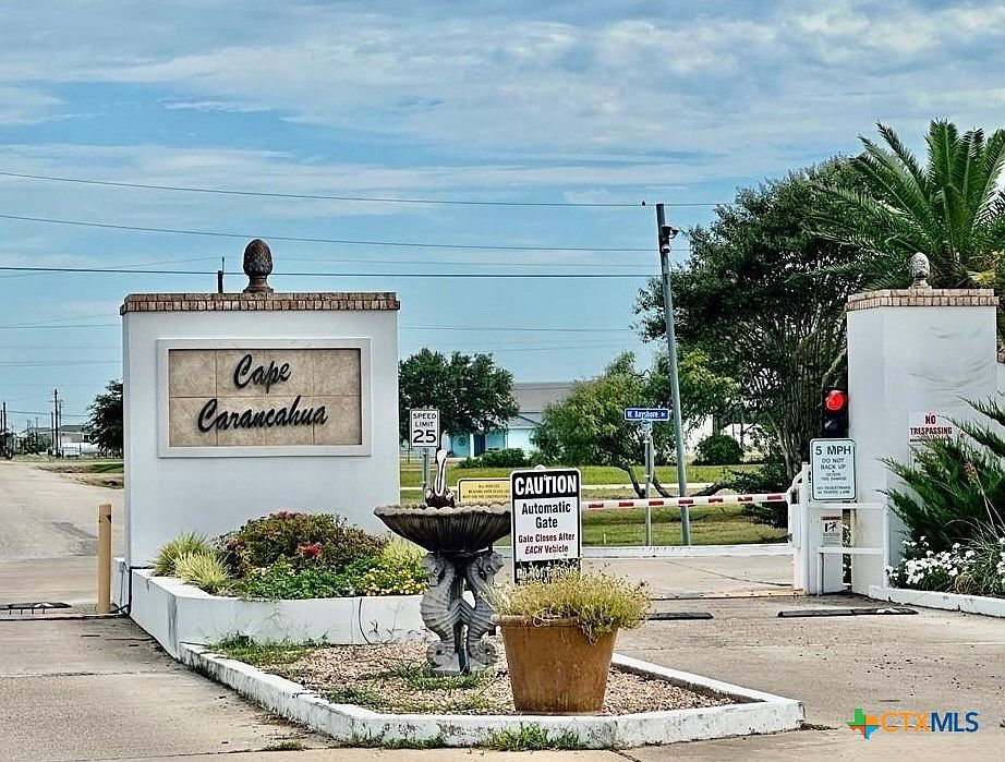 2nd image of Bayview Dr