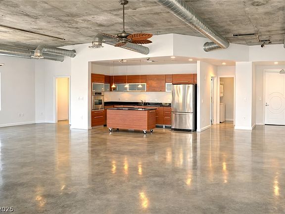 2nd image of 900 Las Vegas Blvd N #1113