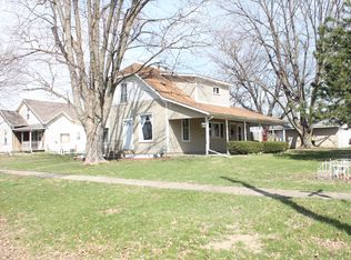 216 Sycamore St, New Windsor, IL 61465