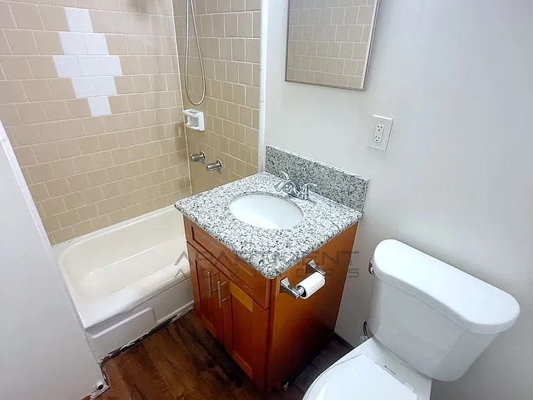2717 S King St — Photo 7