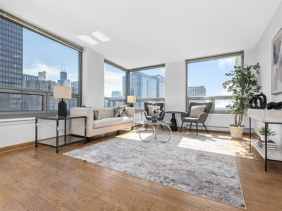 3rd image of 440 N Wabash Ave APT 4905