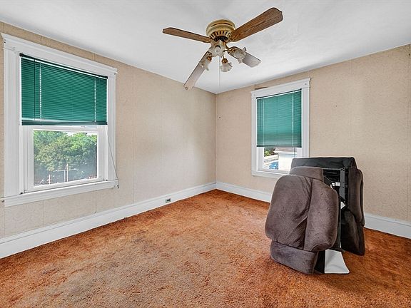 5th image of 167 Lonsdale Ave
