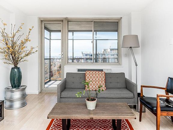 4th image of 11818 Union Tpke APT 21G
