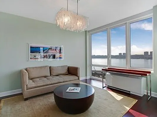 Sold by Corcoran | media 27