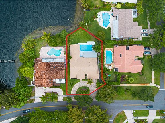 5th image of 3701 Bridge Rd