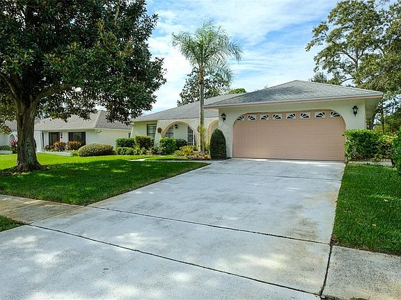 3rd image of 1034 Gillespie Dr