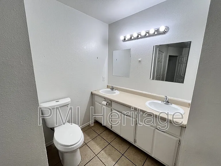 606 Virginia St #102 — Photo 15