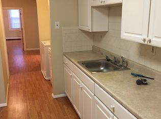 47 E 21st St #2, Bayonne, NJ 07002
