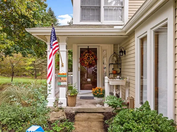 8114 Verbeck Dr, Manlius, NY 13104