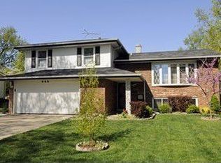 222 N Yates Ln, Mount Prospect, IL