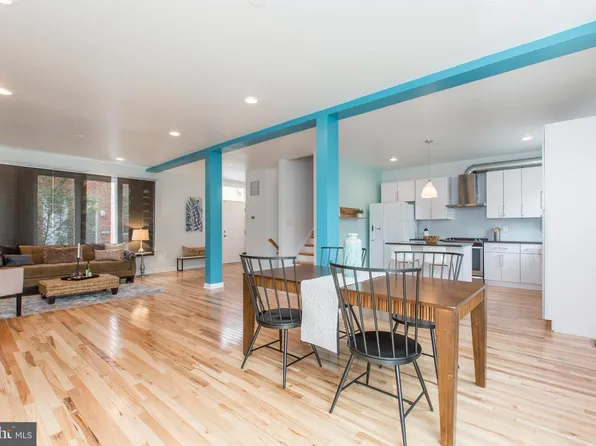 3039 Baltz St, Philadelphia, PA 19121