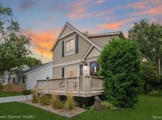 832 High St, Clawson, MI 48017