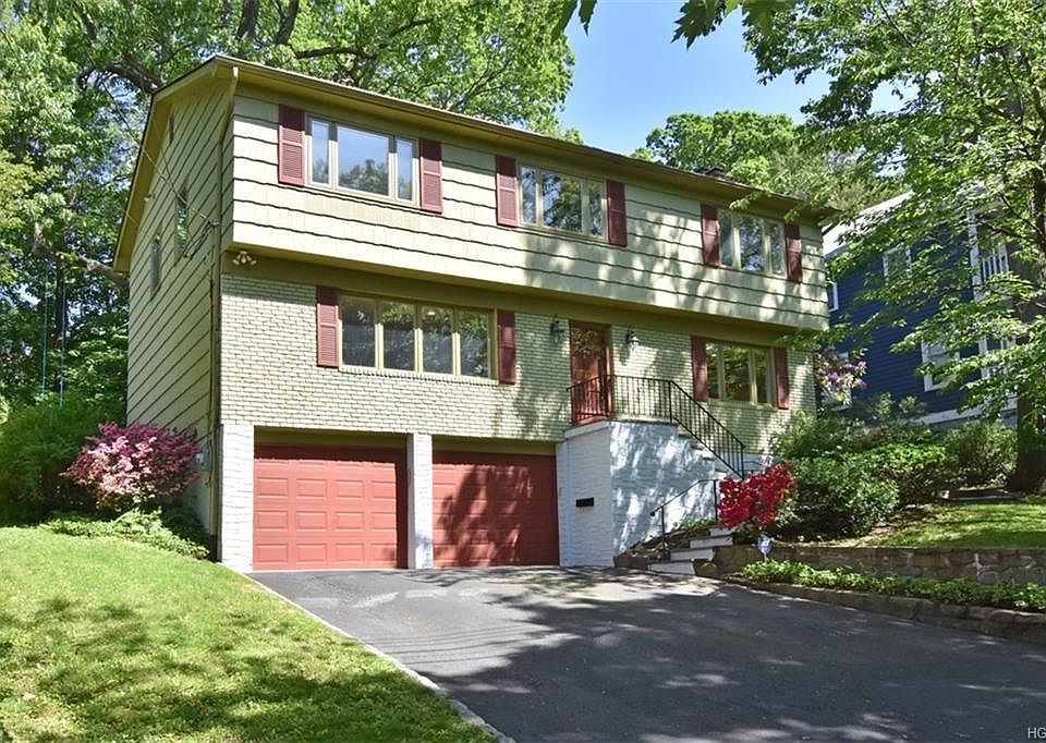 1st image of 38 Parkway Dr