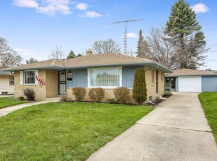 8044 17th Ave, Kenosha, WI 53143