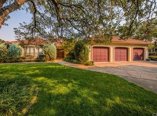 22565 Rio Robles Dr, Red Bluff, CA 96080