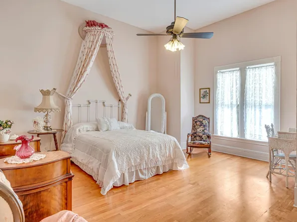 4028 Crosby Cedar Bayou Rd, Baytown, TX 77521