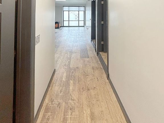 4th image of 101 E Lincoln Ave