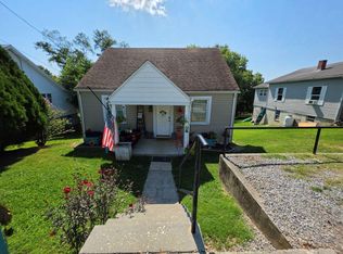 176 Woodlawn Dr, Rocky Mount, VA 24151