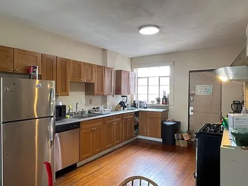 28 Quint Ave #21 Photo 1