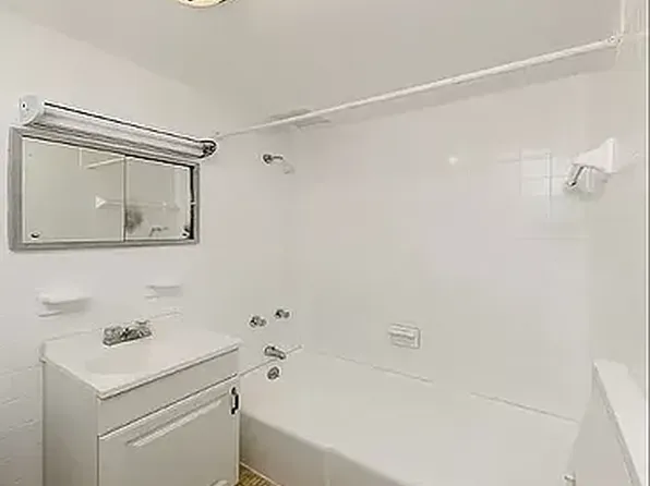 28 West 88th Street A image 4 of 5