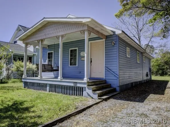 409 High Street, Oriental, NC 28571