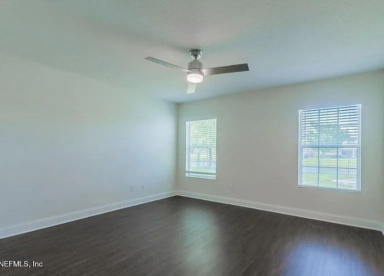128 Terracina Dr — Photo 13