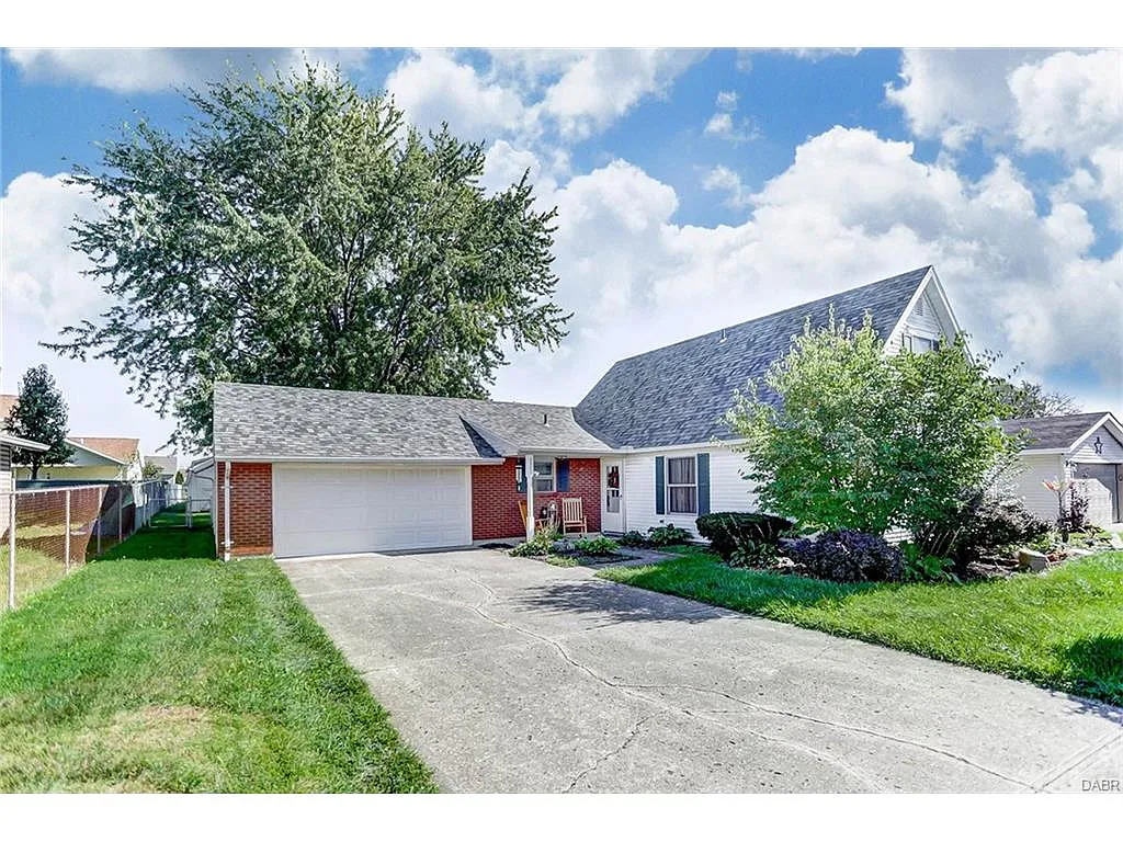 2802 Seymour Ln photo 1