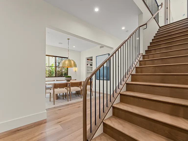 5057 Bluebell Ave — Photo 3