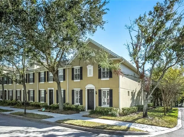 9540 W Park Village Dr, Tampa, FL 33626