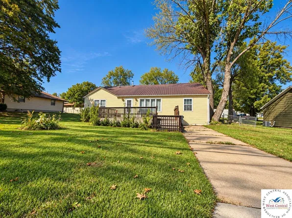 1919 E 16th St, Sedalia, MO 65301