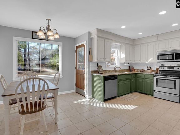 5th image of 342 Saddlebrooke Ct