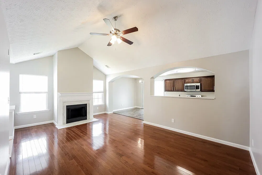 4 bed, 3.0 bath, 2448 sqft, $3,550 — Photo 4
