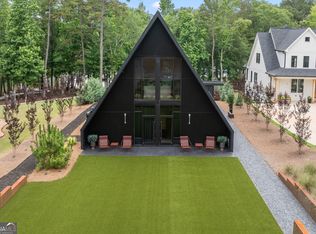 575 Early Dr, Hartwell, GA 30643