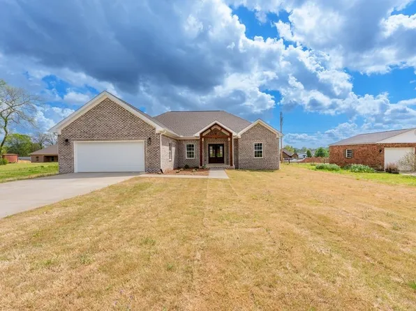 806 Grand Ave, Muscle Shoals, AL 35661