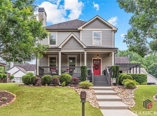 1111 Cobblestone Dr, Bogart, GA 30622