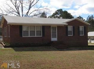2429 Happy Valley Cir, Newnan, GA 30263