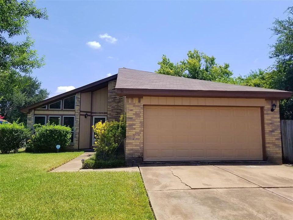 1st image of 10715 Swan Glen Dr