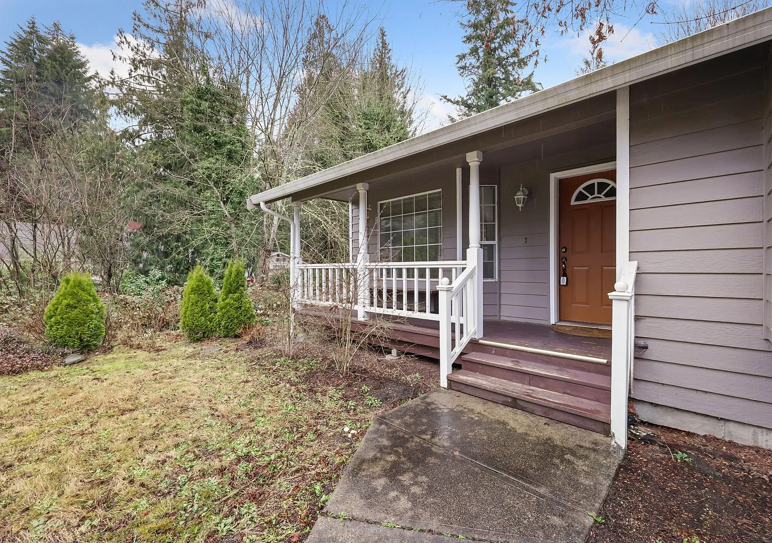 3 bed - 1.75 bath - Tumwater rambler with 2 car garage — Photo 3