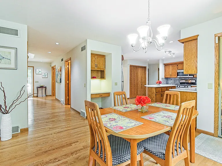 7126 New Washburn Way — Photo 21