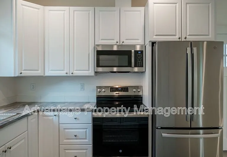 2190 SE Marion St — Photo 20