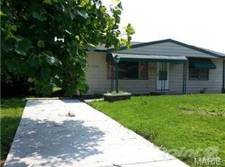 10126 Royal Dr, Saint Louis, MO