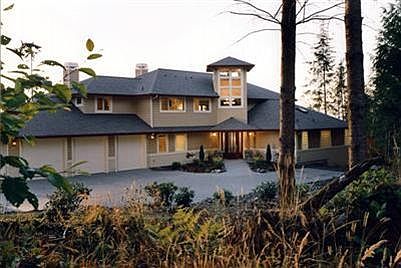 1st image of 223 Woodridge Dr